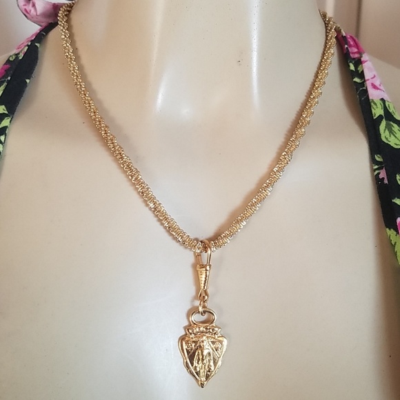 Vintage Jewelry - Vintage charm w/necklace